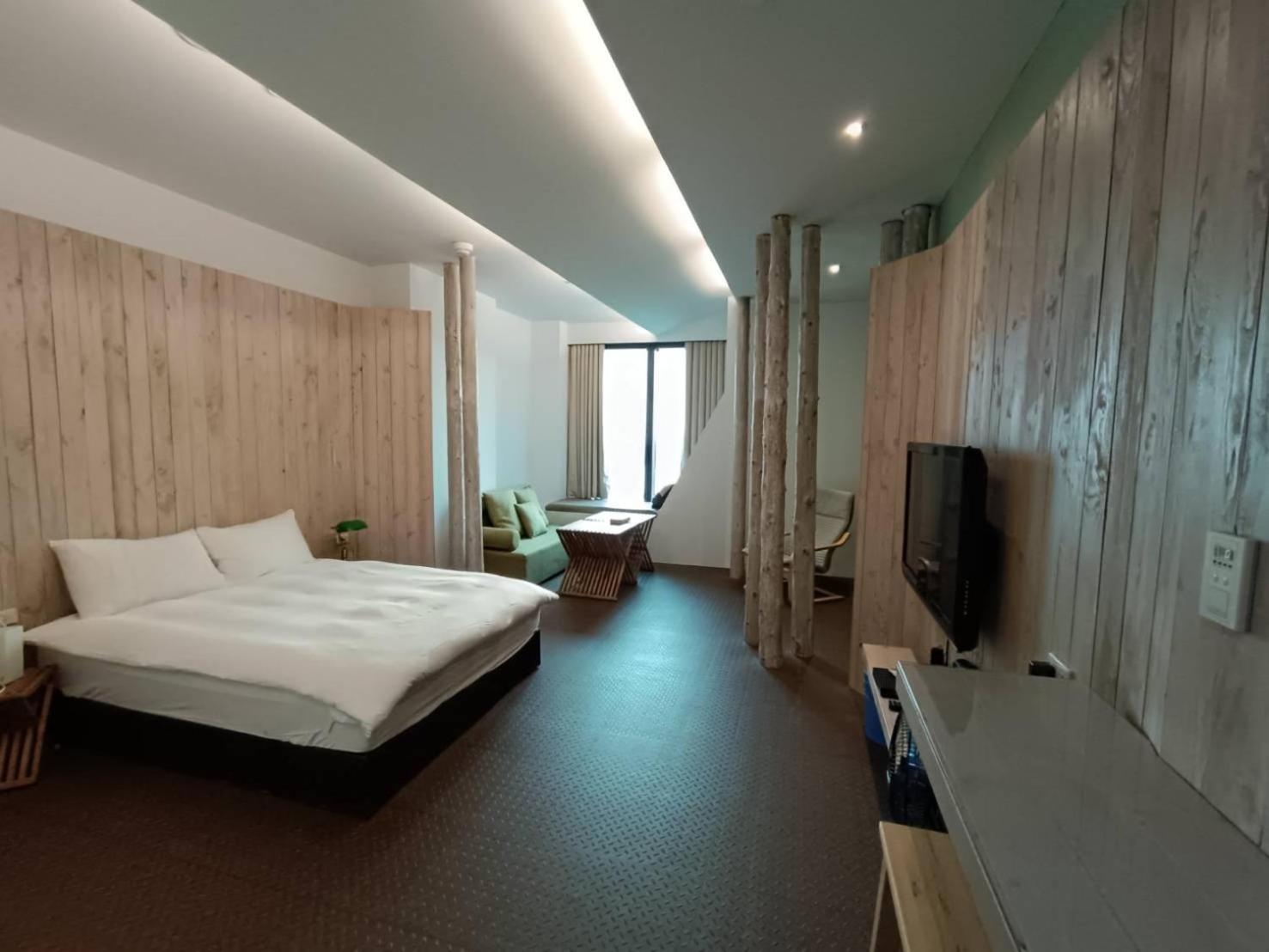 三条文旅 Lägenhet Kaohsiung Exteriör bild